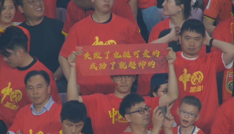 媒體人：國足為伊萬保守付出巨大代價，爭4處絕對劣勢&喪失主動權