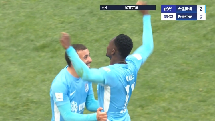 馬萊萊大連處子球！呂焯毅助攻馬萊萊破門，大連英博2-0亞泰