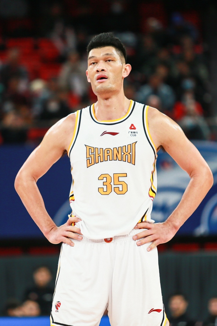 手感不佳！葛昭寶全場8投1中得到2分2籃板2助攻