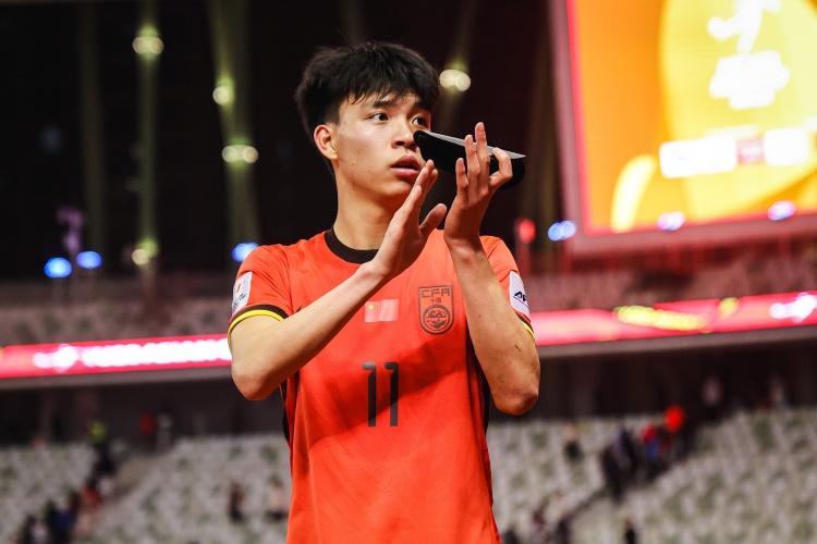 期待首秀！18歲王鈺棟入選中澳戰(zhàn)名單&穿11號(hào)，首進(jìn)國(guó)足正賽名單